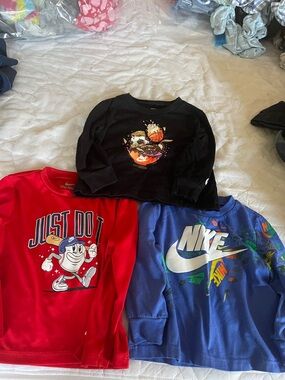 Nike Blue Kids Long-Sleeve Graphic Top pack